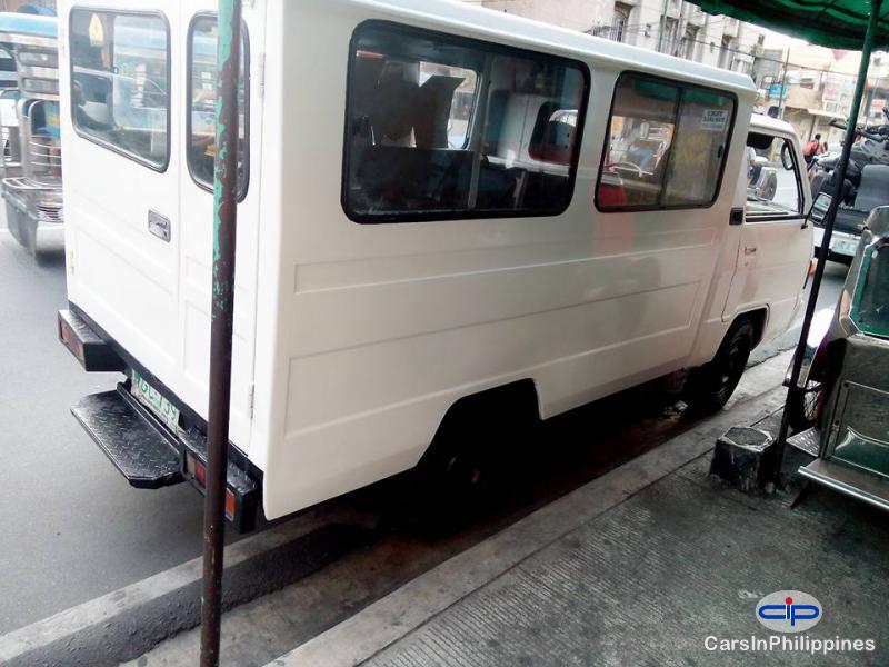 Mitsubishi L300 Automatic - image 5