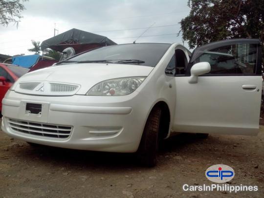 Pictures of Mitsubishi Colt Automatic 2003