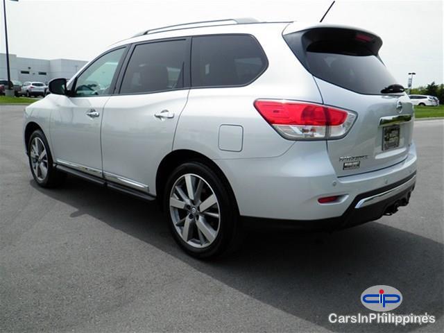 Nissan Pathfinder Automatic 2013 - image 3