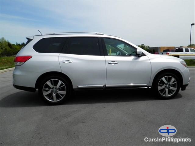 Nissan Pathfinder Automatic 2013 - image 5