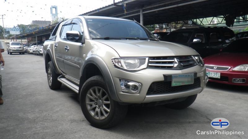 Picture of Mitsubishi Strada Manual 2010