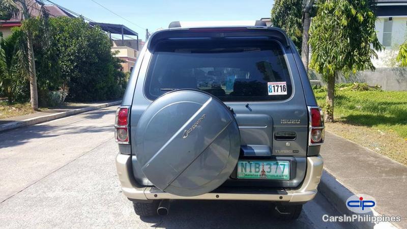 Isuzu Crosswind - image 3