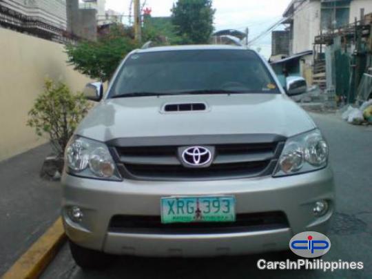 Picture of Toyota Fortuner Automatic 2005