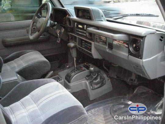 Toyota Land Cruiser Prado Automatic 1991 - image 2