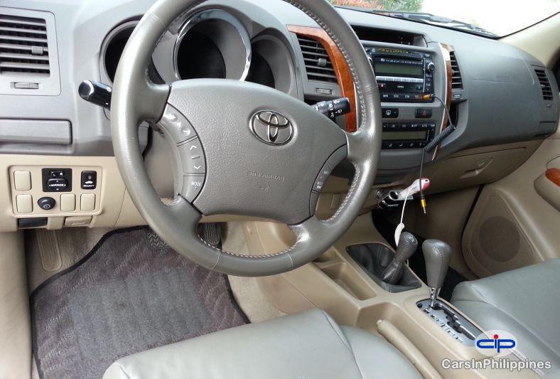 Toyota Fortuner Automatic 2009 in Metro Manila