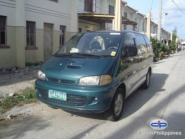 Pictures of Mitsubishi Space Gear Automatic 1995
