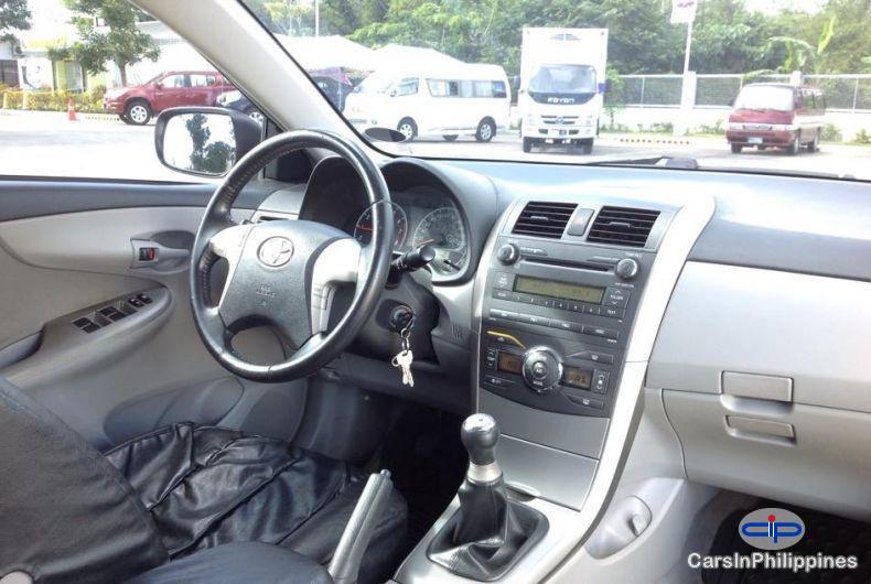 Toyota Corolla Manual 2009 - image 3
