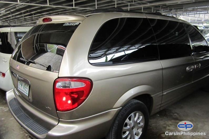 Picture of Chrysler Town n Country in Isabela