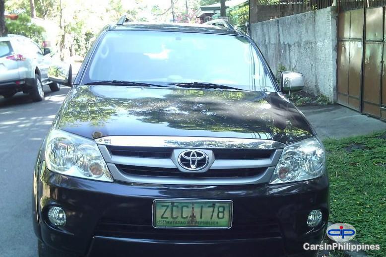 Picture of Toyota Fortuner