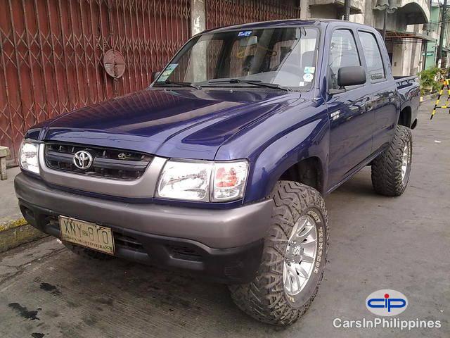 Toyota Hilux Manual 2003 - image 2