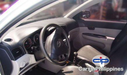 Hyundai Accent Manual 2010