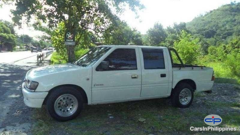 Isuzu Manual 2002 - image 2