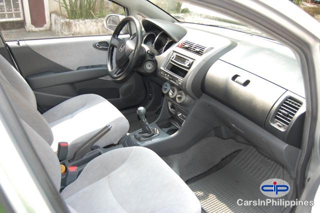 Honda City - image 2