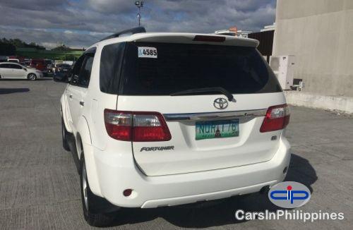 Toyota Fortuner Automatic 2010 - image 10