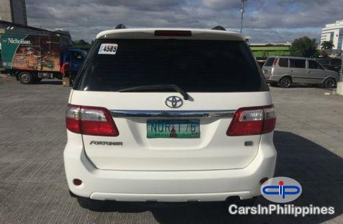 Toyota Fortuner Automatic 2010 - image 11