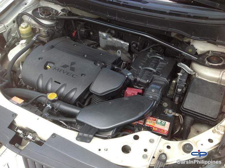 Picture of Mitsubishi Outlander in Philippines