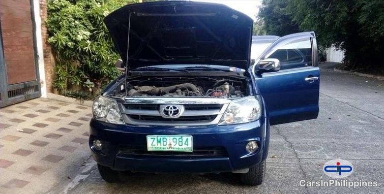 Picture of Toyota Fortuner Automatic 2007