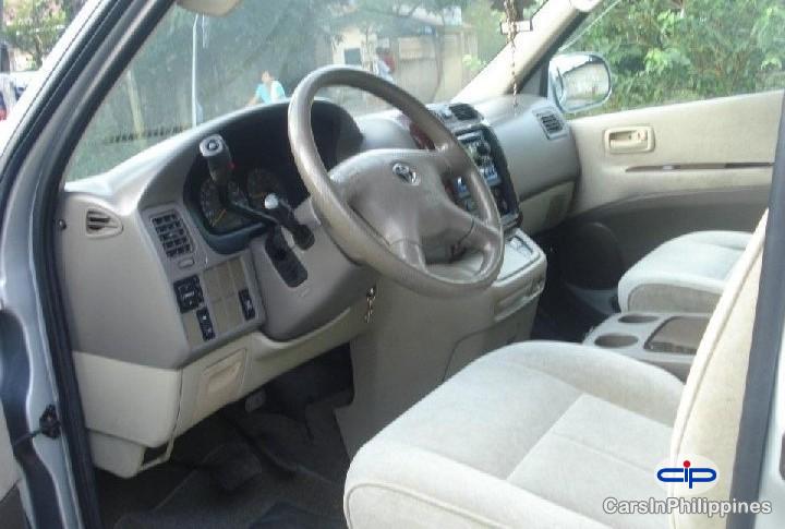 Toyota Hiace Automatic 2010 in Ilocos Norte