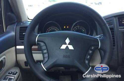 Mitsubishi Pajero Automatic 2008 - image 10