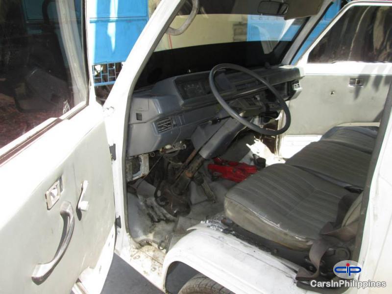Mitsubishi L300