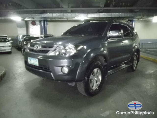 Picture of Toyota Fortuner Automatic 2008