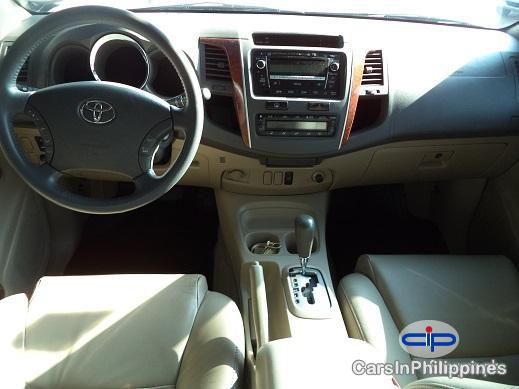 Picture of Toyota Fortuner Automatic 2009