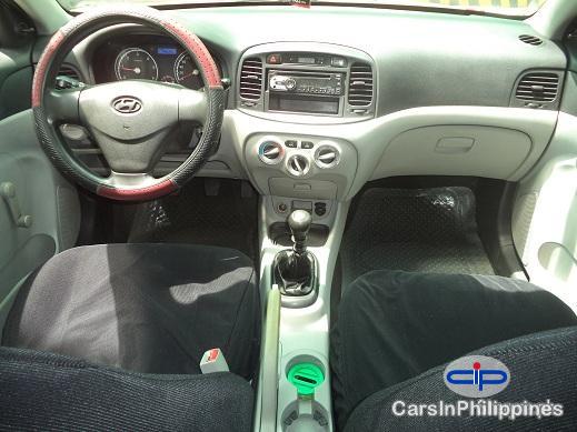 Picture of Hyundai Accent Manual 2010