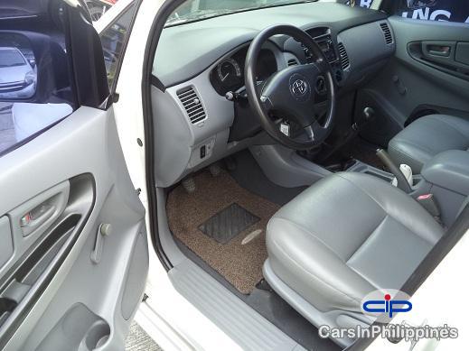 Picture of Toyota Innova Manual 2005