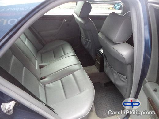 Mercedes Benz C-Class Automatic 1986 - image 2