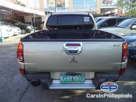 Mitsubishi Strada Manual 2010