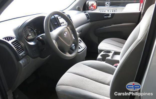 Kia Carnival - image 3