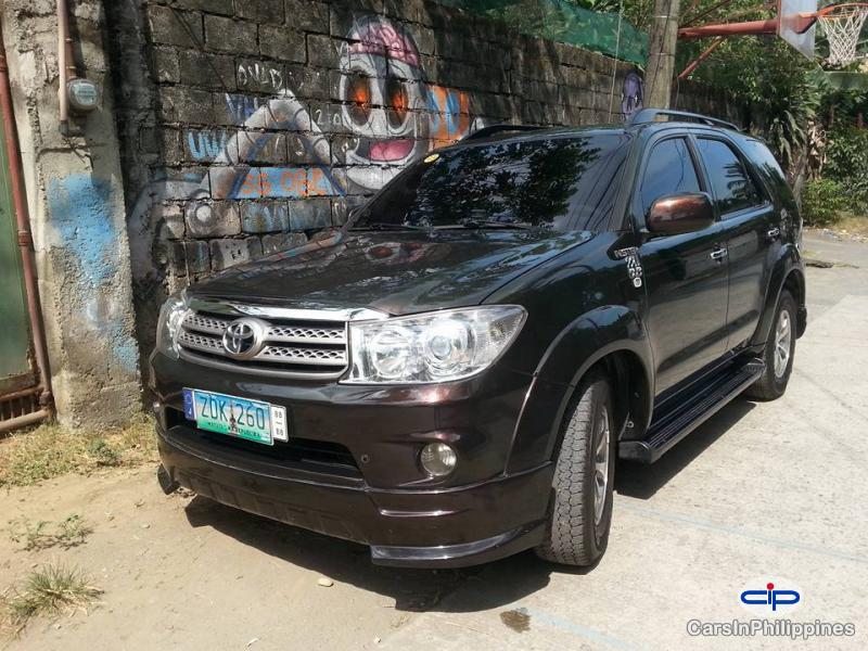 Picture of Toyota Fortuner Automatic 2006