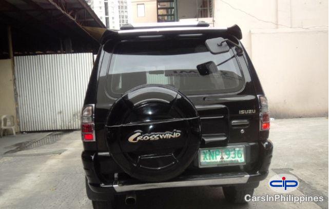 Isuzu Crosswind Manual 2004 - image 2