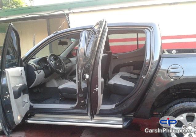 Mitsubishi Strada 2012 in Philippines
