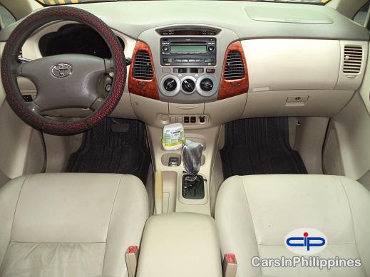 Toyota Innova Automatic 2008 - image 2