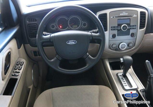 Ford Escape Automatic 2009 - image 3