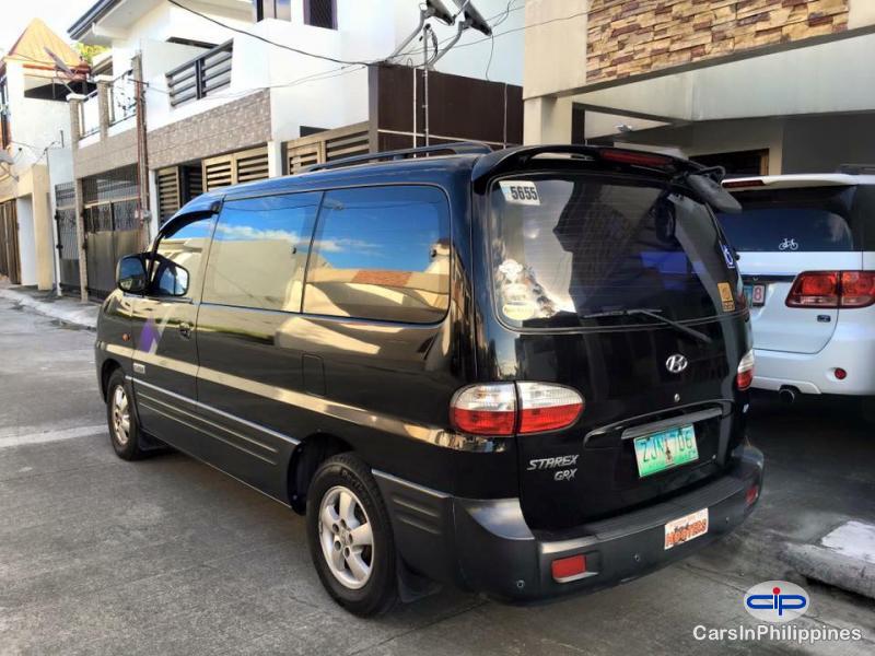 Hyundai Starex