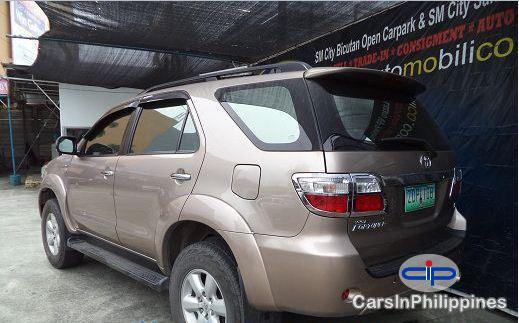 Toyota Fortuner - image 6