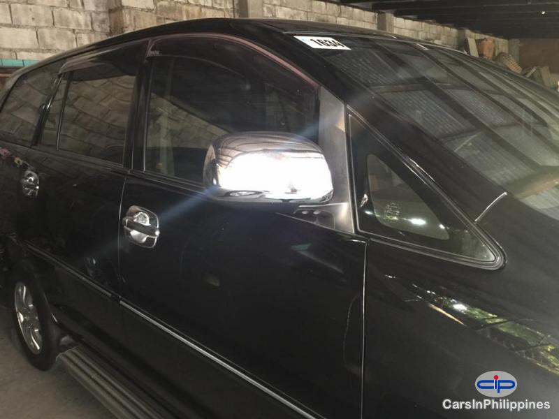 Toyota Innova Automatic - image 3