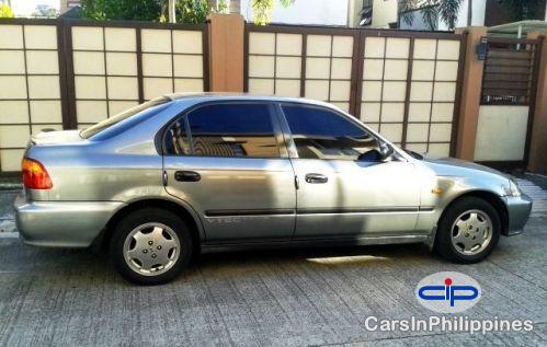 Honda Civic Automatic 2000 - image 2