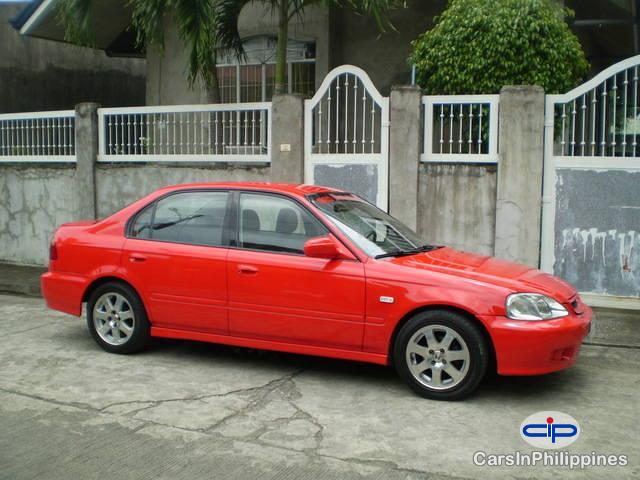 Honda Civic - image 3