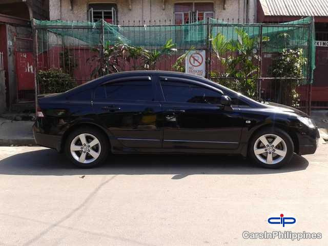 Honda Civic - image 2