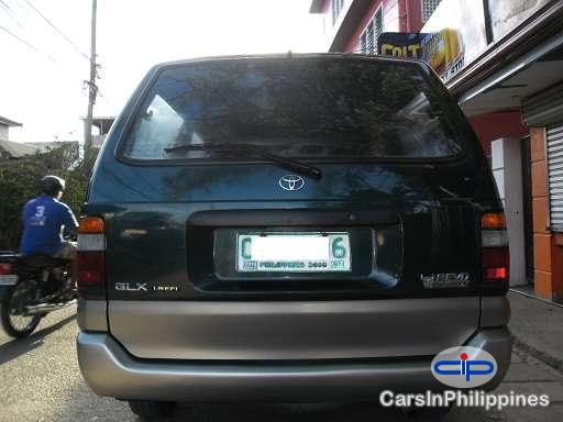 Toyota Revo Automatic - image 3
