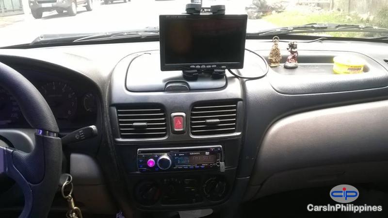 Nissan Sentra Automatic - image 9