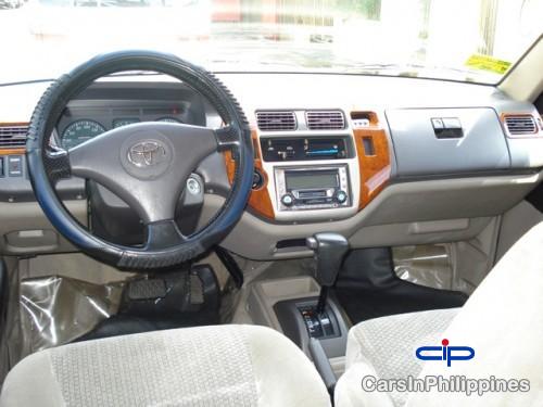Toyota Revo - image 2
