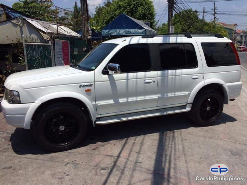 Picture of Ford Everest Manual 2006