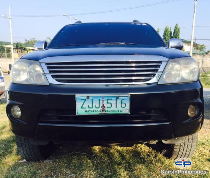 Toyota Fortuner Automatic - image 2