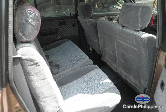 Toyota Revo Manual 2002 - image 4