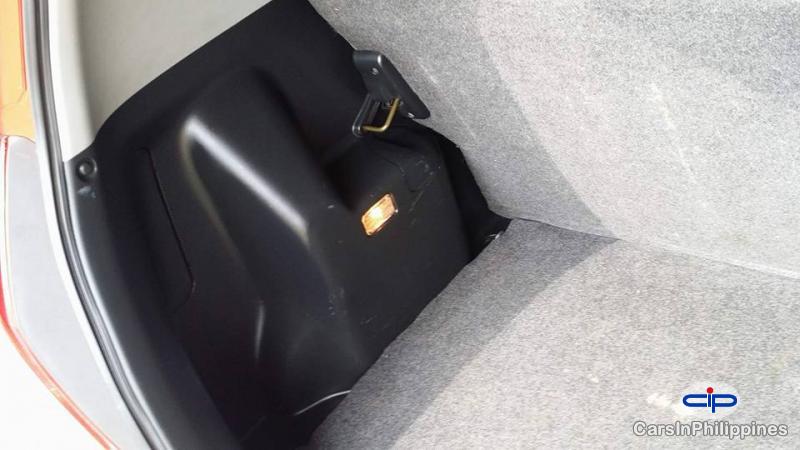 Honda Jazz Automatic - image 10