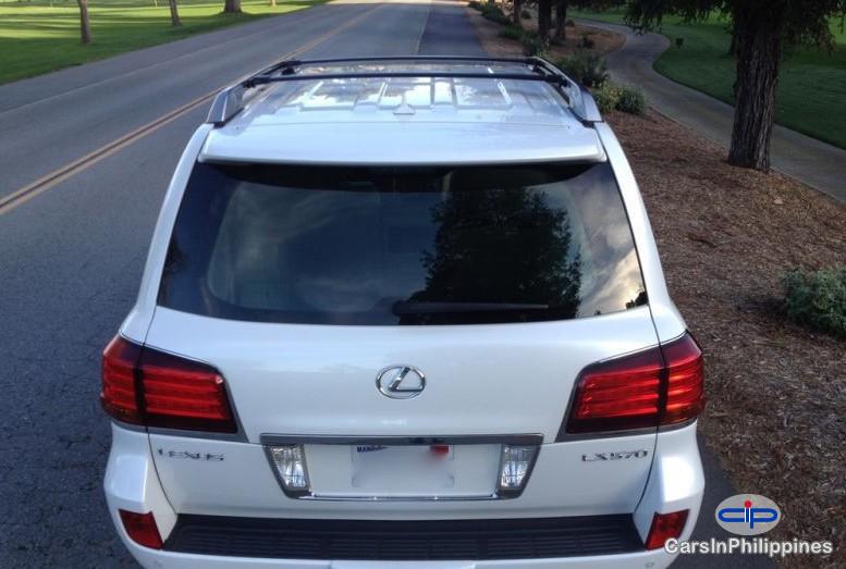 Lexus LX - image 2